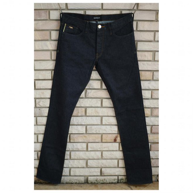 EMPORIO ARMANI TAPERED FIT JEANS