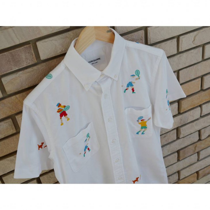 CUBAN SHIRT WITH FLAT FRONT IN SOLID OXFORD WITH SEED BEAD TENNIS PLAYER EMBROIDERY