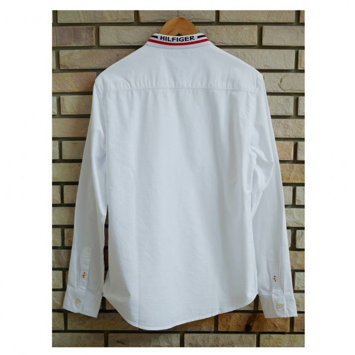 TOMMY HILFIGER REGULAR FIT PERFORMANCE SHIRT