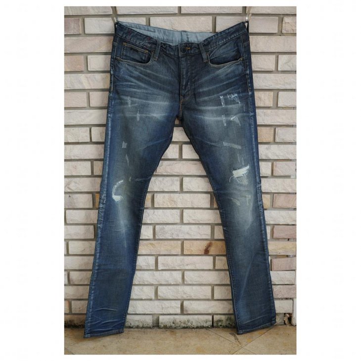EMPORIO ARMANI SLIM FIT JEANS