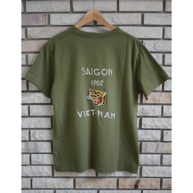 TOYOENTERPRISE TAILOR TOYO MEN\\\'S EMBROIDERED SAIGON 1962 VIETNAM POCKET T-SHIRT