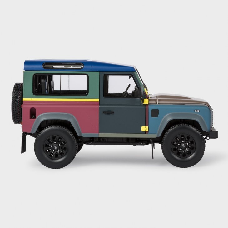 1:18 Land Rover Defender 90 Paul Smith Die Cast Metal Collector\'s Edition
