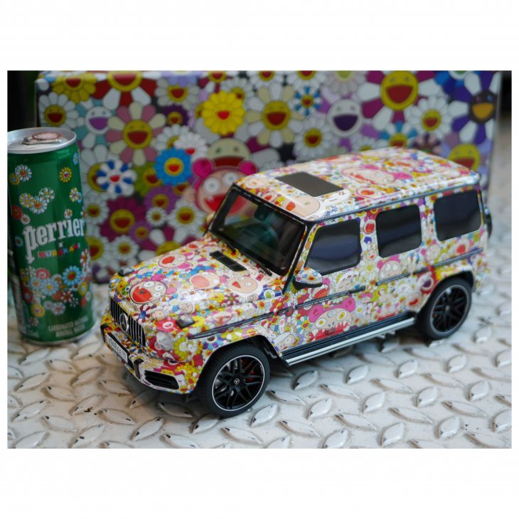 1/18 GT SPIRIT MERCEDES-BENZ G-CLASS G63 AMG KAIKAI KIKI TAKASHI MURAKAMI CARTOON